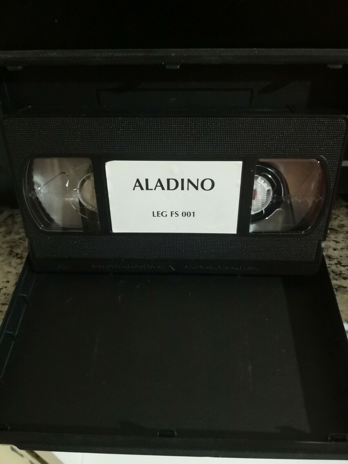 Aladino - vhs- 1993 - univideo -F