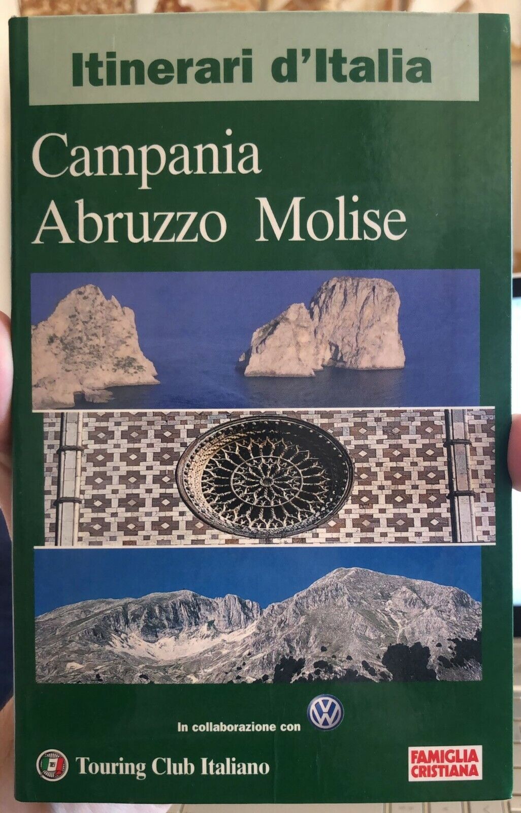 Campania Abruzzo Molise di Touring Club Italiano,  2001,  Famiglia Cristiana