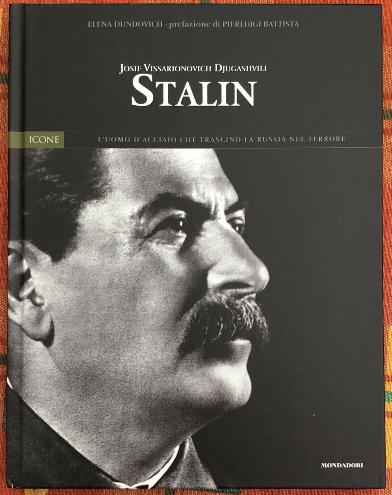 Icone del XX secolo Panorama n. 14 - Josif Stalin di Elena Dundovich, 2004, M