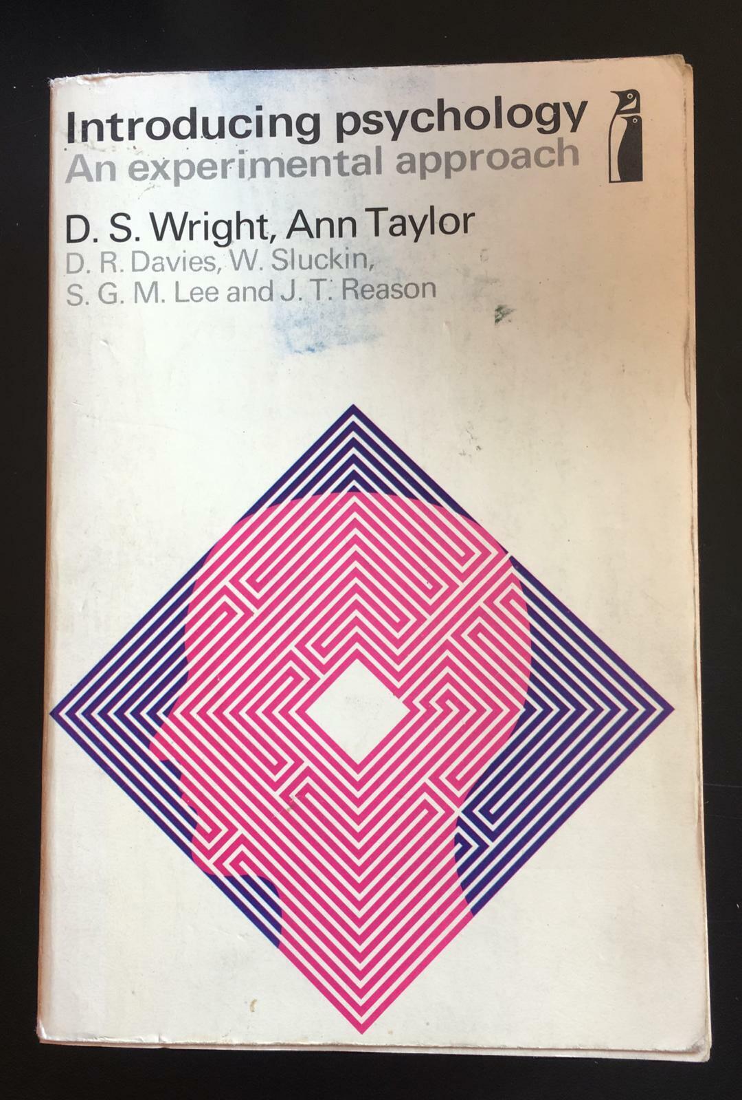 Introducing psychology - Wright, Taylor,  Penguin - P