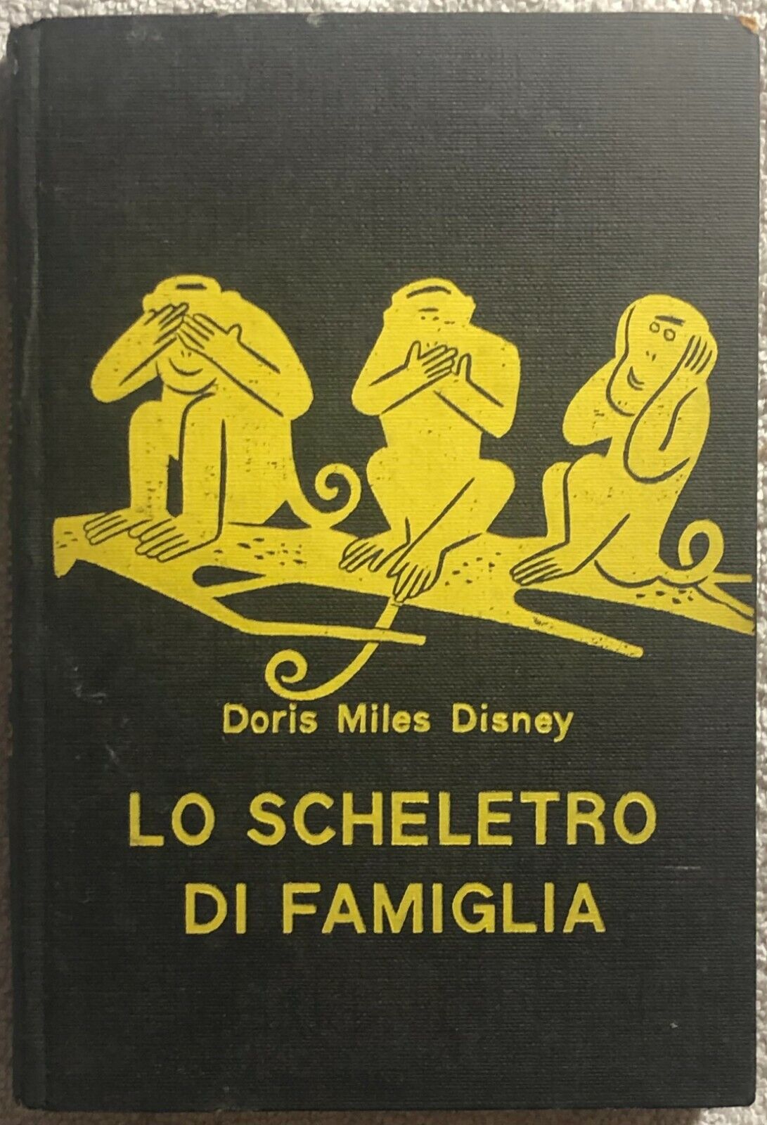 Lo scheletro di famiglia di Doris Miles Disney,  1957,  Garzanti